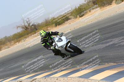 media/Mar-28-2022-Superbike Trackdays (Mon) [[b8603d0f67]]/Open Track Time/Turn 3 Inside/